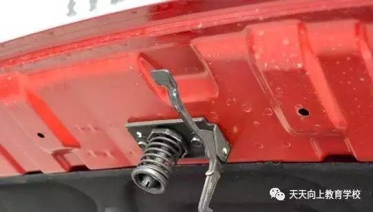 二手车评估小技巧123——别克凯越