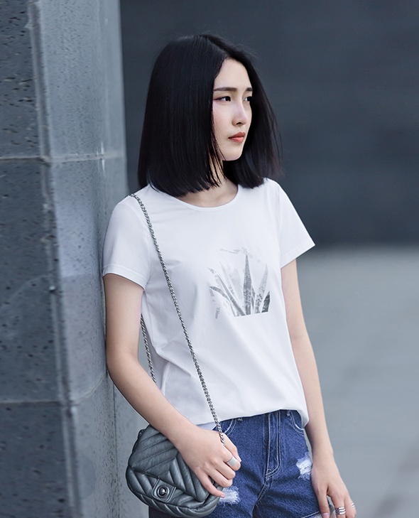 简约又时尚的t恤穿搭,最时尚的短袖t恤又百搭