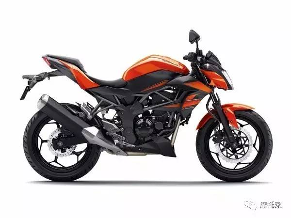这个车的颜色跟造型有点浪!2017Z250SL新色发表