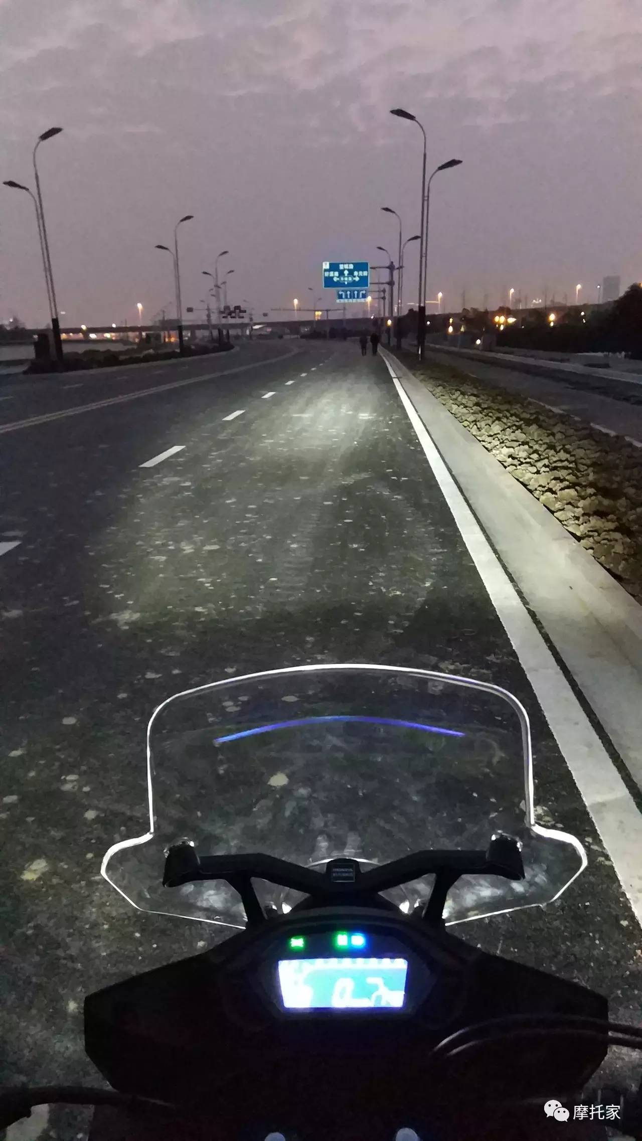 有一个好老婆，除了羡慕还是羡慕，小白本田CBF-190X感受