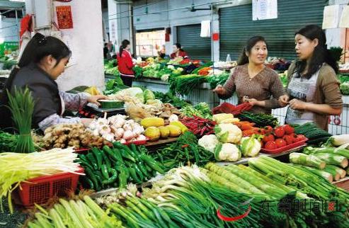 从不起眼小行当做起:三个女大学生创业的故事