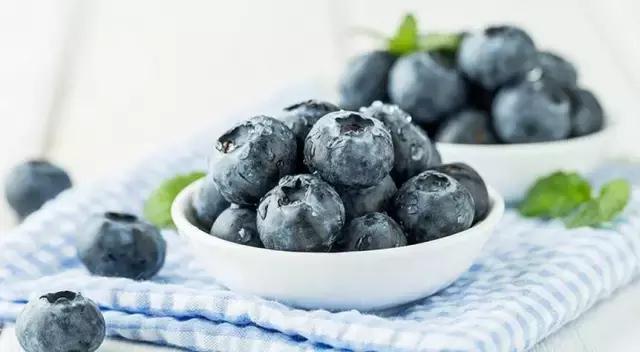 云南脆甜蓝莓,云南正宗新鲜蓝莓