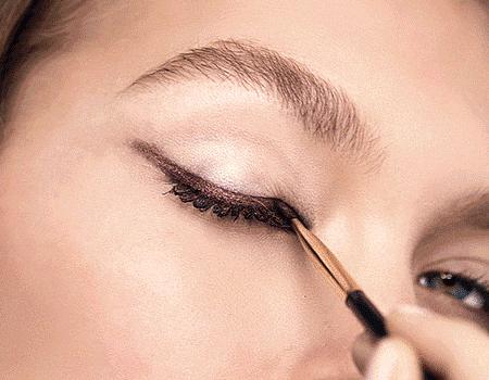 专治手残党眼线辅助器,真正好用不晕妆的眼线笔