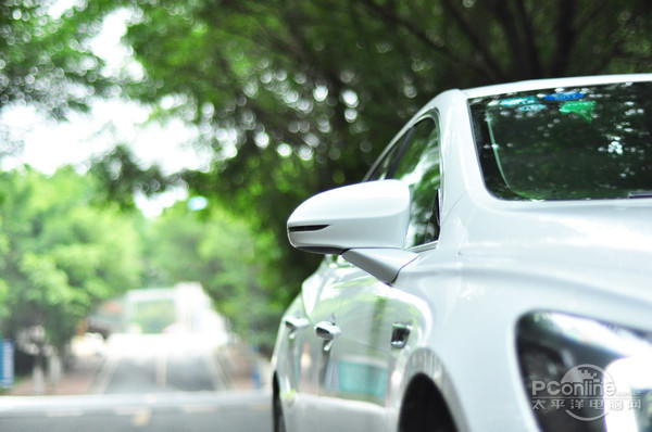 2021款君越驾驶科技感,别克君越科技感