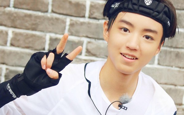 王俊凯只露眼睛的最帅的照片,王俊凯好看的照片