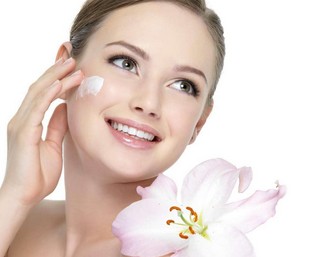 肌肤干性毛孔粗用什么护肤品,干性肌肤护肤推荐