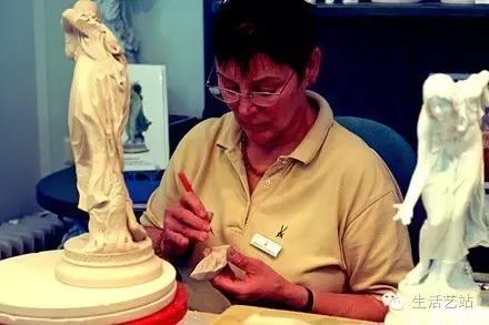 欧洲最名贵的梅森瓷器,梅森瓷器底款