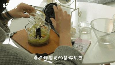 如何用水果自制小孩面膜,什么水果榨汁可以敷面膜