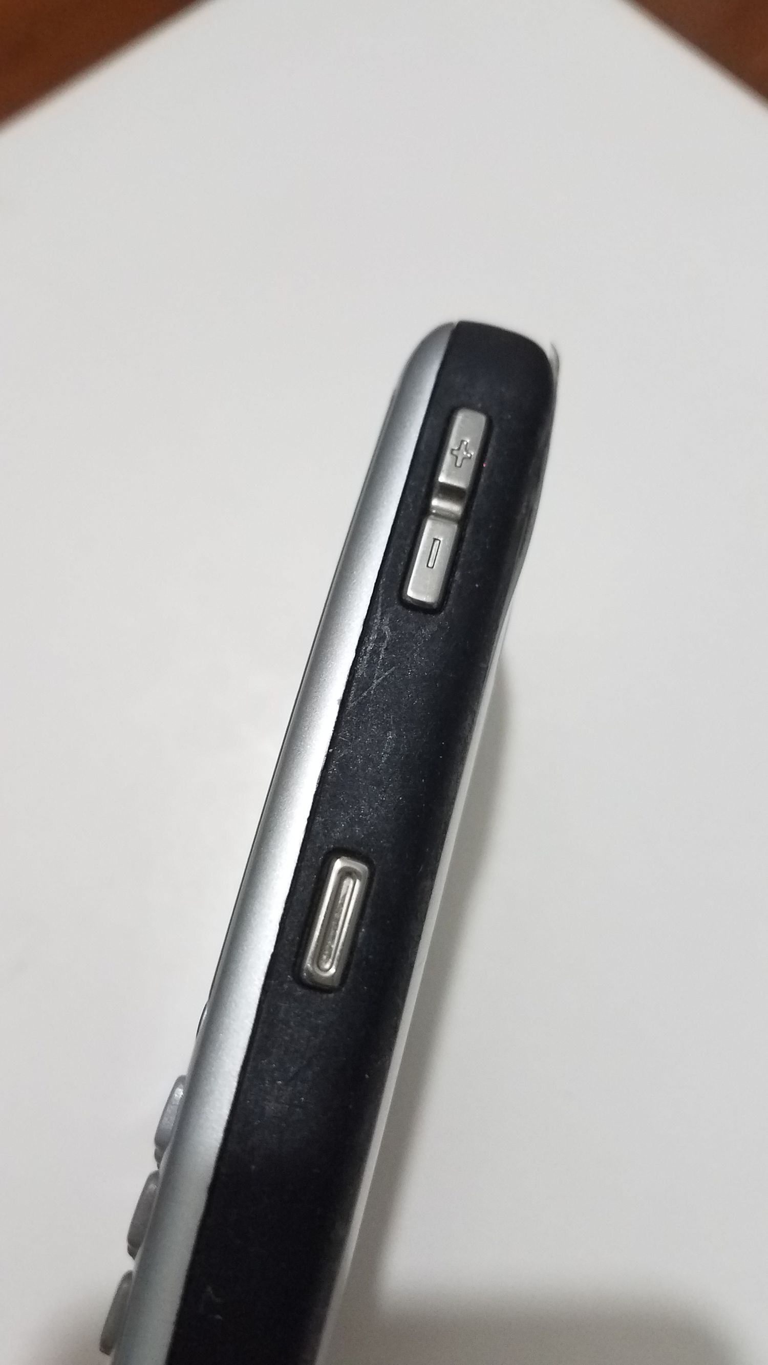 情怀手机1680,黑莓8310评测视频