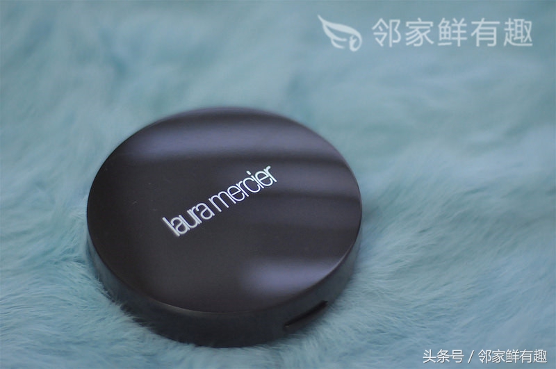 女神的秘密*器武**，神级粉饼Laura Mercier唤颜凝露