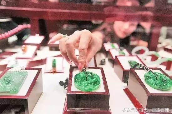 怎么买玉才不会被人骗,怎么买玉不会买假