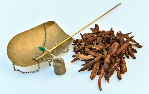 久坐腰肌劳损痛的缓解方法,久坐导致腰肌劳损怎么缓解