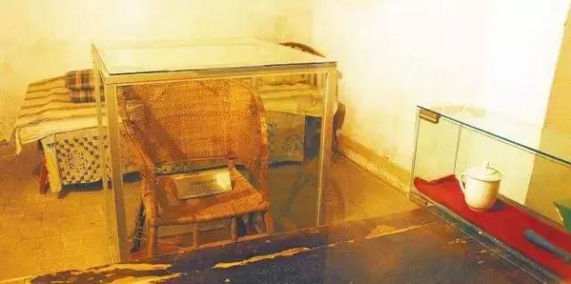 我流着泪,写下这悠长的伤痛故事