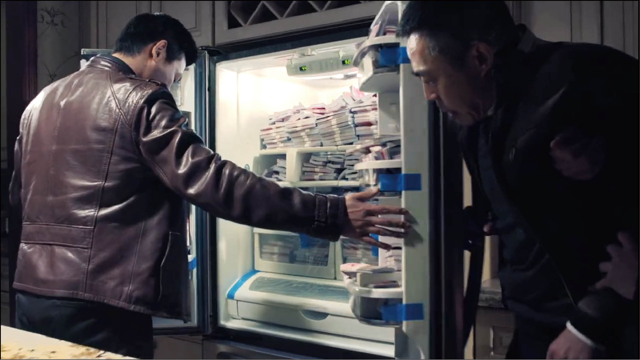 代表人民，红出天际