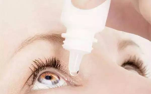 美睫如何避免美睫师颈椎痛,美睫师应根据什么条件设计美睫