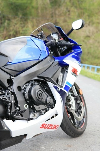 铃木gsx-r600适合新手吗,22款gsxr600