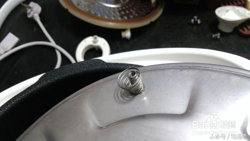 电压力锅不工作了出现e0,电压力锅通电一会显示e4