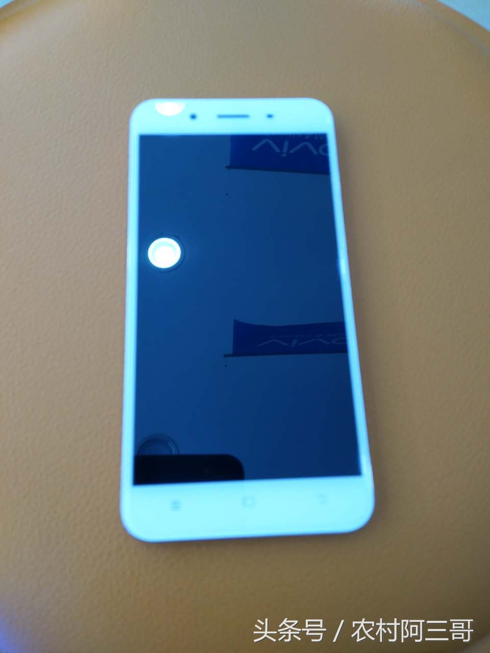 今天给大家开箱实拍vivoY66上手图