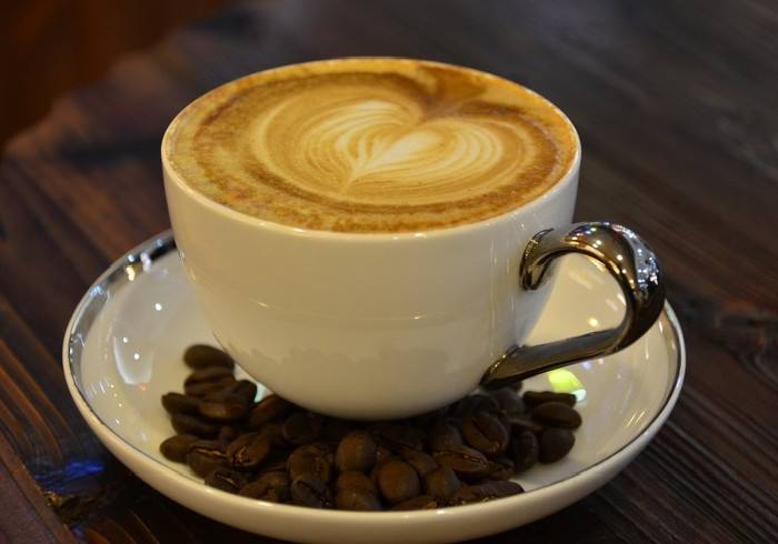 藏起古怪刁钻，偶尔偷偷放出来胡闹一番