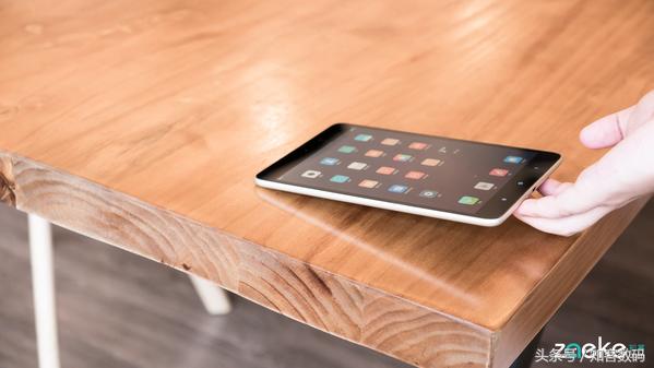 小米3平板测评玩吃鸡,小米平板3魔改后流畅吗