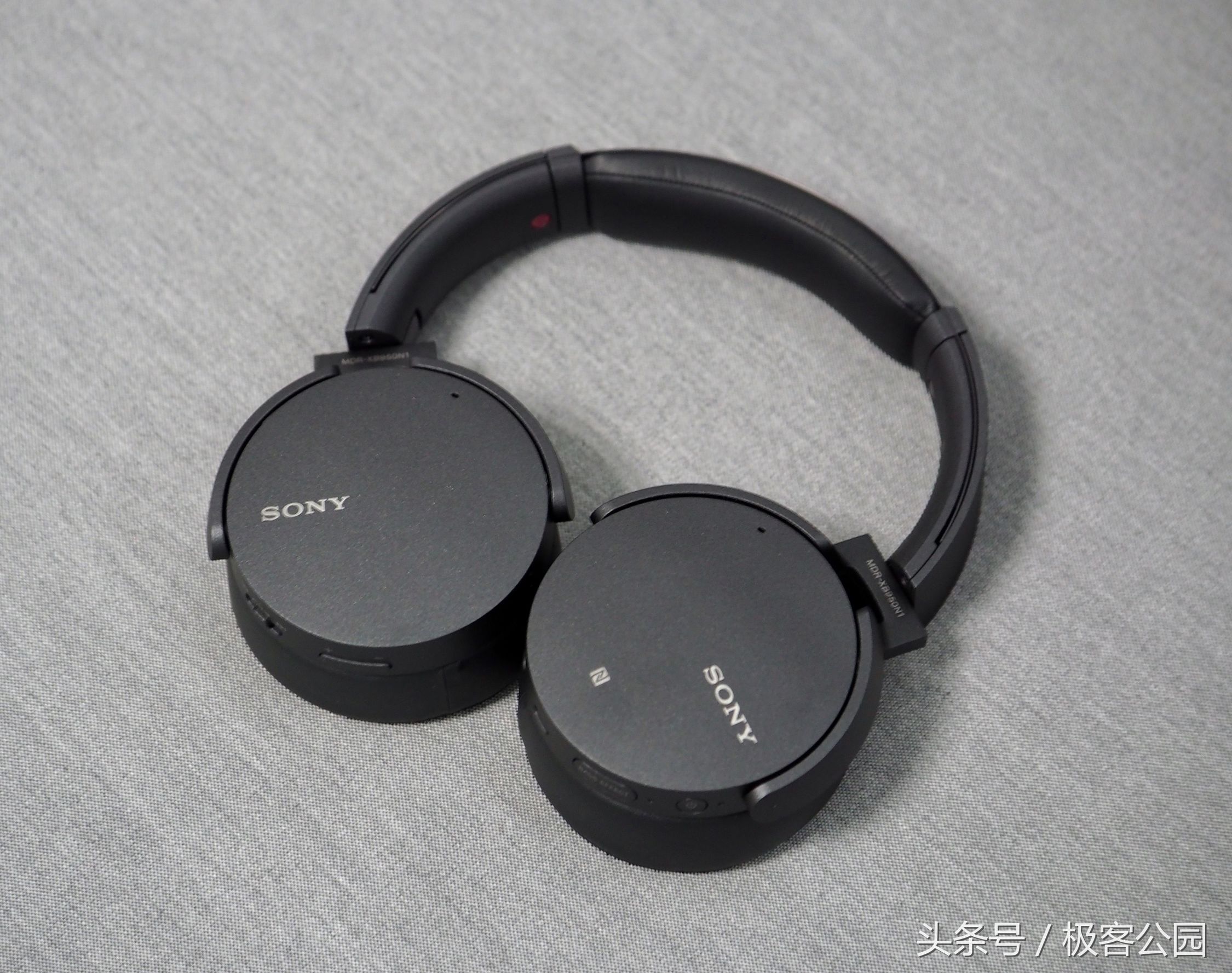 索尼xb900头戴耳机,索尼耳机头戴式xb950