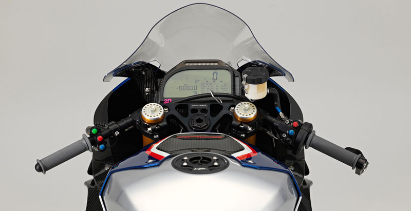 宝马bmwhp4race公路版,宝马hp4race和hp4区别