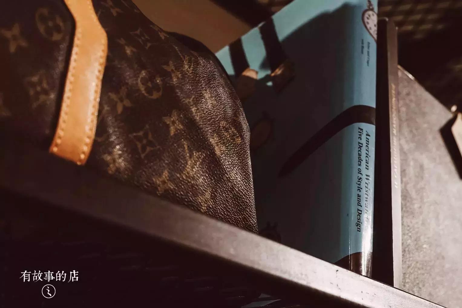 lv古董旅行箱,古董lv旅行箱