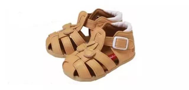 什么牌子的儿童凉鞋比较好穿耐穿,儿童凉鞋品牌哪种比较好穿