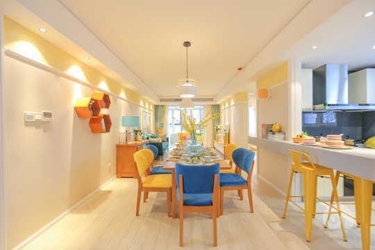 大连悦丽海湾装修哪家好,大连三室一厅装修现代简约