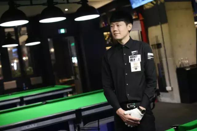 当玛莎拉蒂遇上花式台球，这个周末玩不过瘾算我输！——日月广场