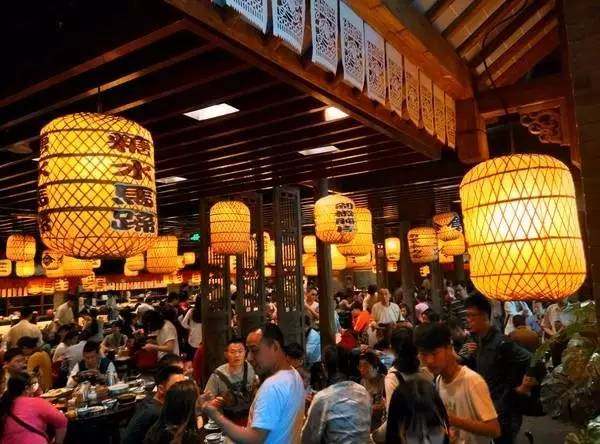 餐厅灯光设计如何打动消费者,餐厅灯光如何装修