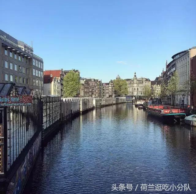 旅行必看|它是全球唯一的水上鲜花市场,买花逛吃两不误!