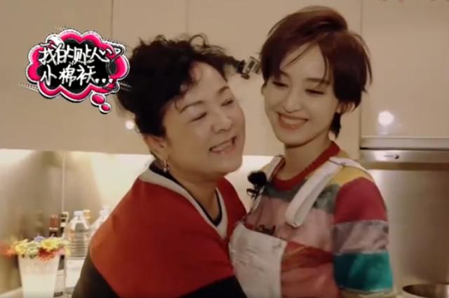 范冰冰妈妈霸气、刘诗诗妈妈仙气、杨幂妈妈朴实，星妈各有风姿