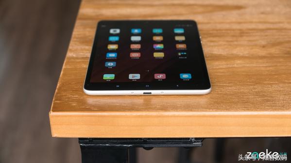 小米3平板测评玩吃鸡,小米平板3魔改后流畅吗