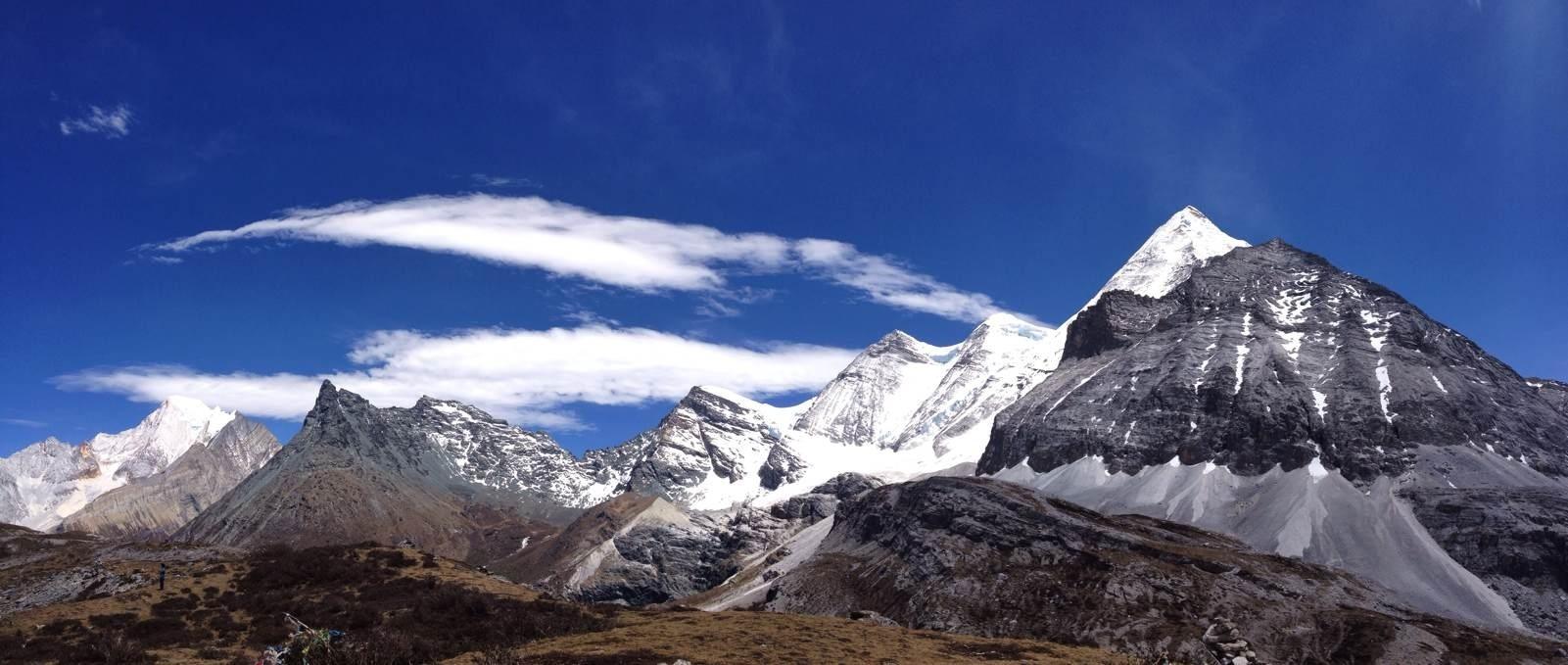 工作烦了就去旅行吧,稻城亚丁蓝色星球下最后一片净土