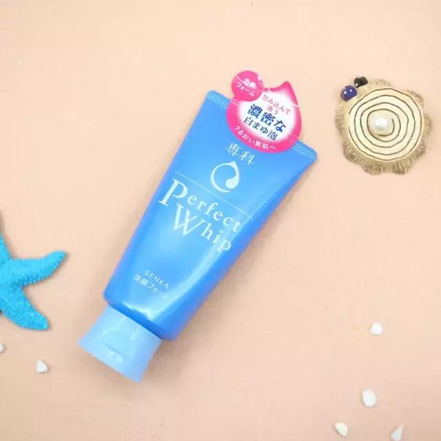 美白淡斑洗面奶回购第一的牌子,最受好评的洗面奶女