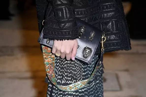 省钱我会玩儿,买条包带能上天!