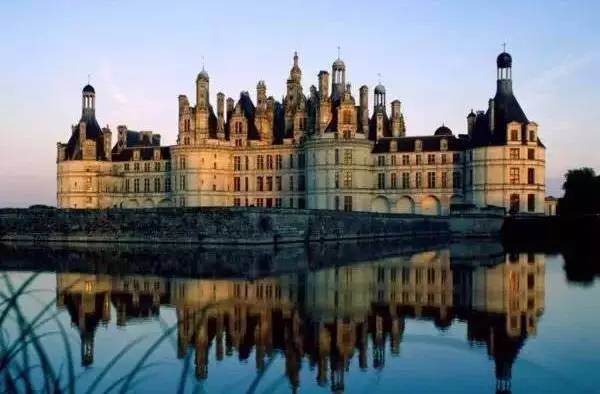 外地上海能买几套房,上海一套房可以买2个车位吗