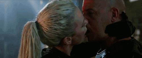 抗日神剧的剧情,神剧抗日长达八年