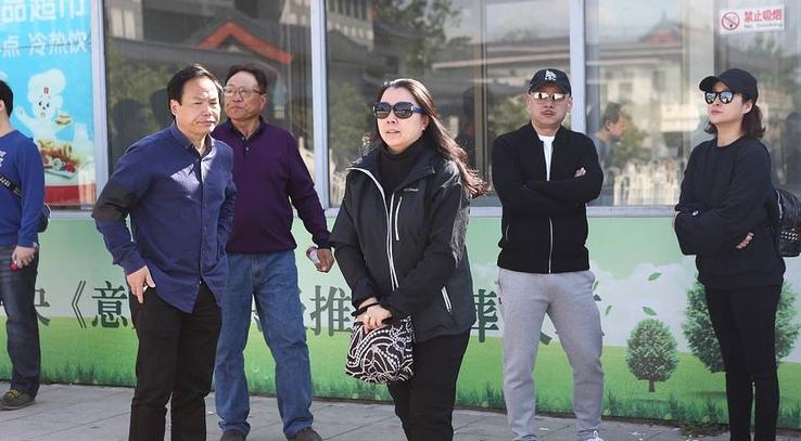 杨洁纪念六小龄童,杨洁告别唐僧师徒