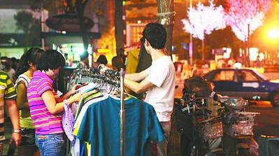 放下面子摆摊创业,放下面子去摆摊很丢人吗