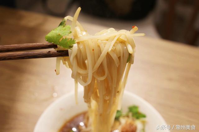 泰牛逼江苏首家船面餐厅落户我大常州每一口都是纯正泰国味