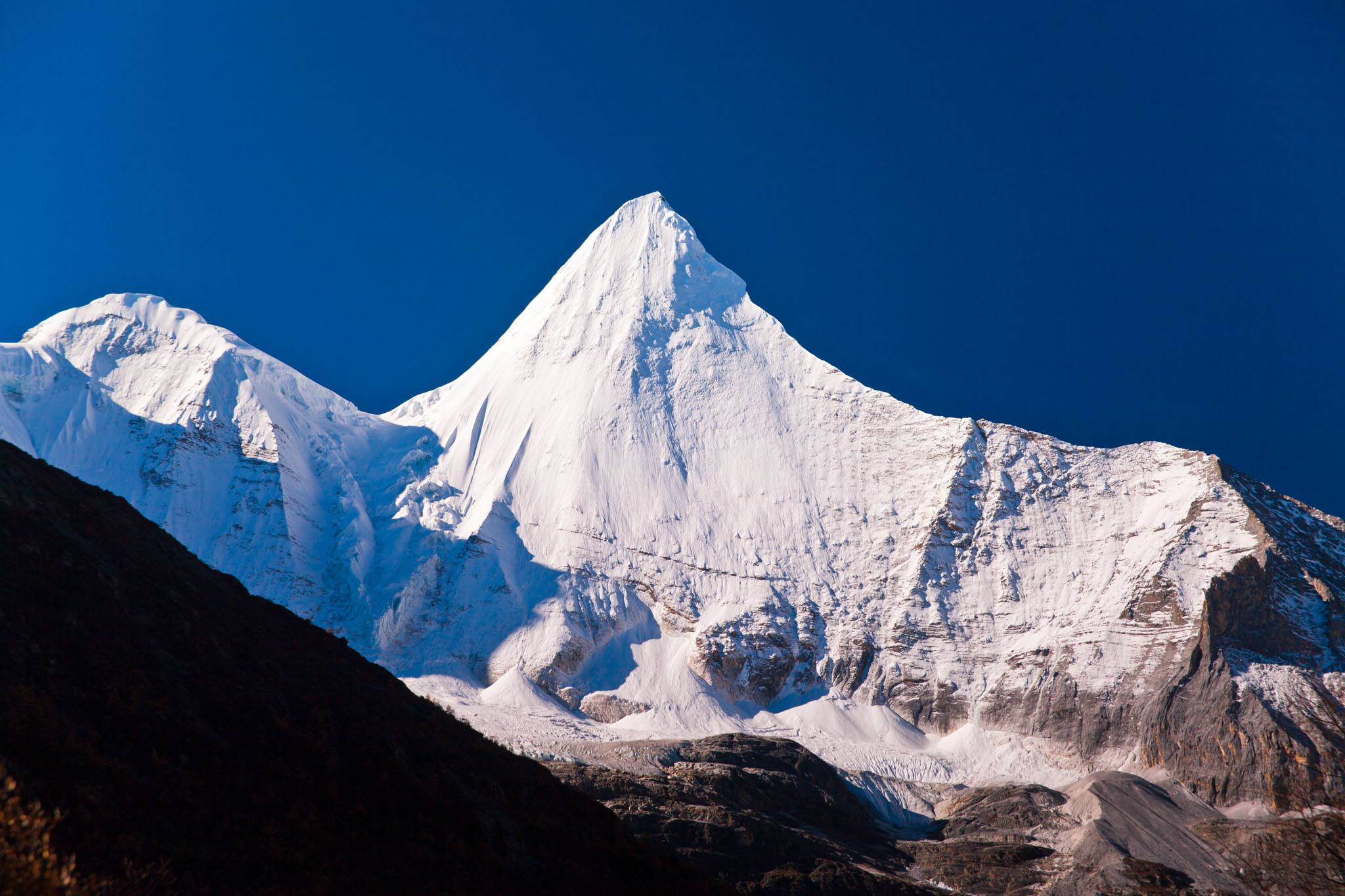 工作烦了就去旅行吧,稻城亚丁蓝色星球下最后一片净土