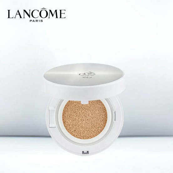 bb霜和粉底液哪个更适合油皮,bb霜和cc霜有什么区别