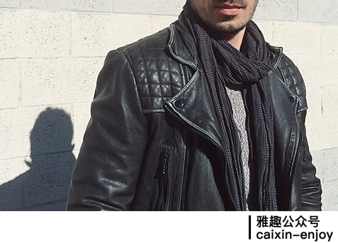 男士们你们有几套衣服,衣柜里有什么衣服就够了