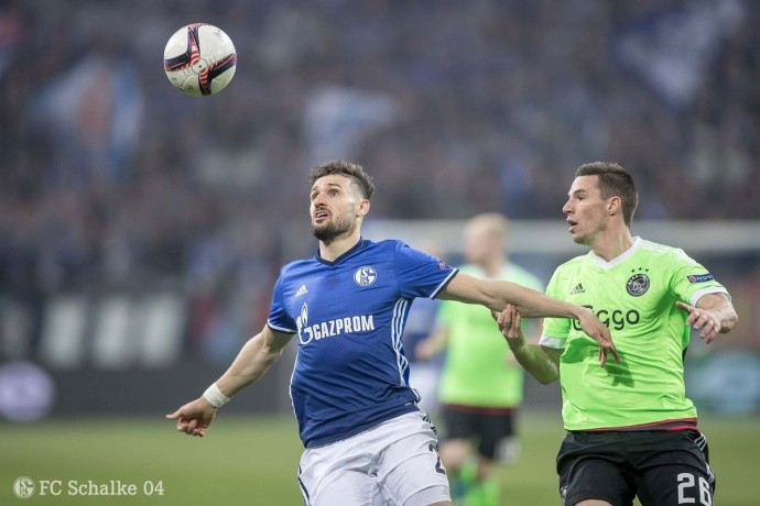 动态丨沙尔克04遭逆转与欧联杯半决赛擦肩而过