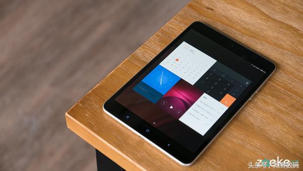 小米3平板测评玩吃鸡,小米平板3魔改后流畅吗