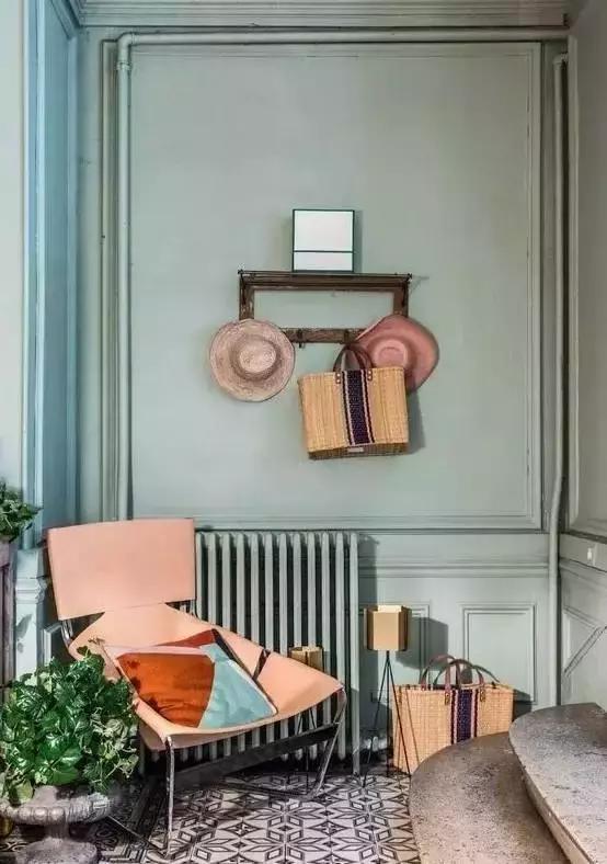 家里暖气片裸露在外面真心太丑,怎么解决它又看起来很美观?