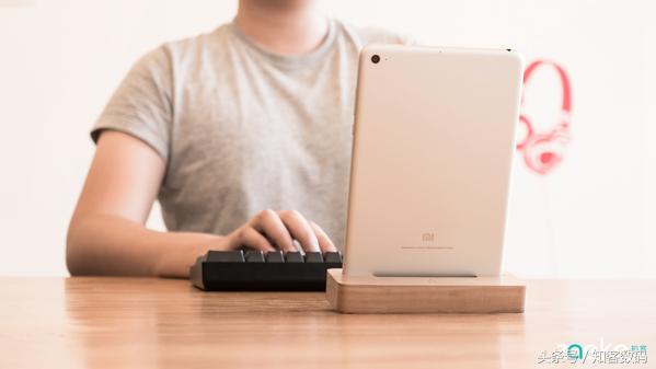 小米3平板测评玩吃鸡,小米平板3魔改后流畅吗