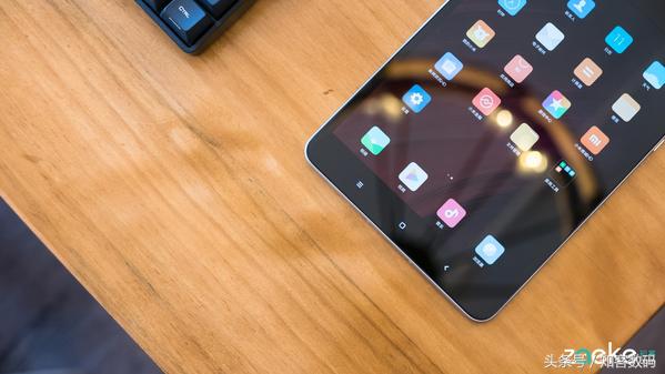 小米3平板测评玩吃鸡,小米平板3魔改后流畅吗